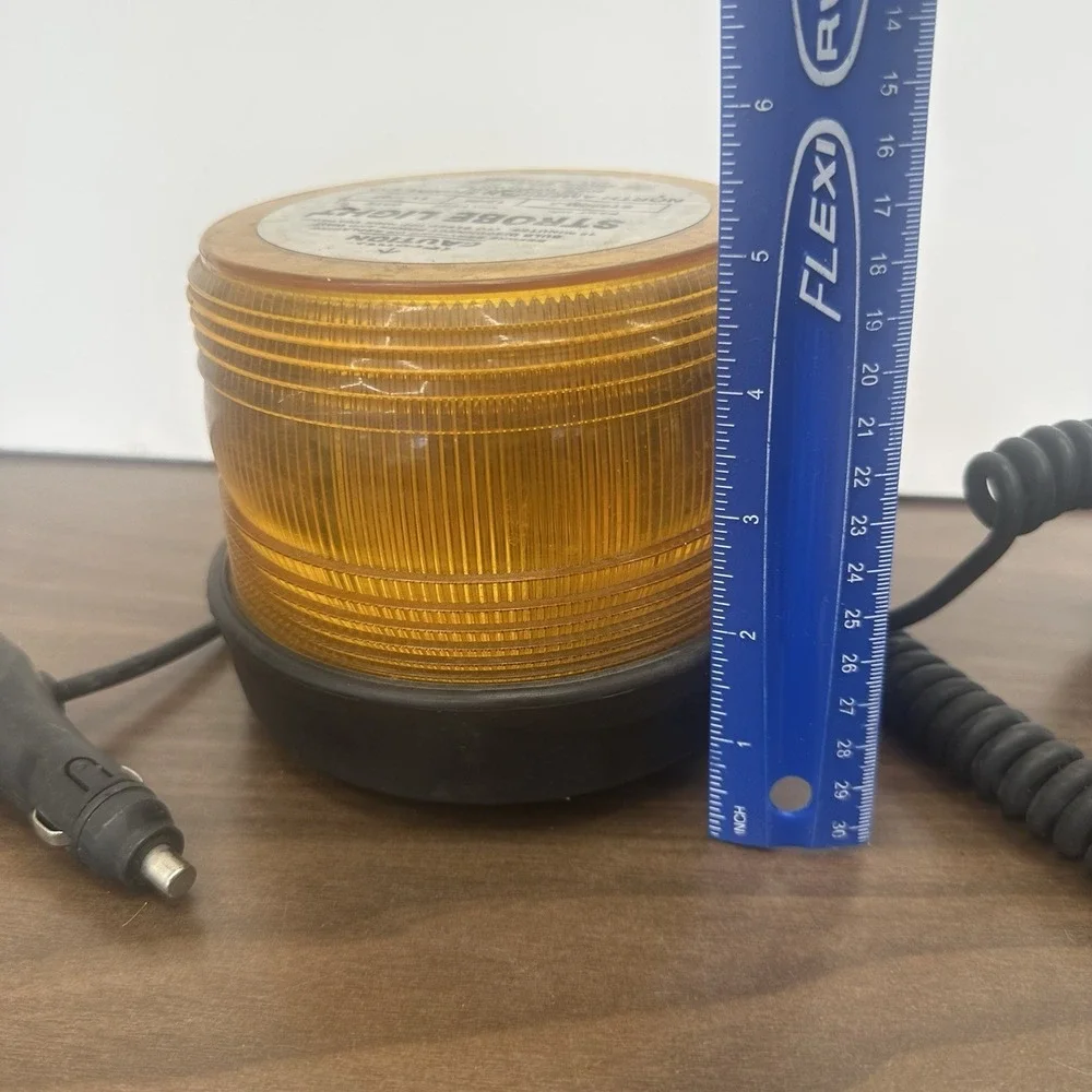 Amber Strobe Light DFS550M-A 12/48 Volts North American Signal Co. 2005 12v Plug